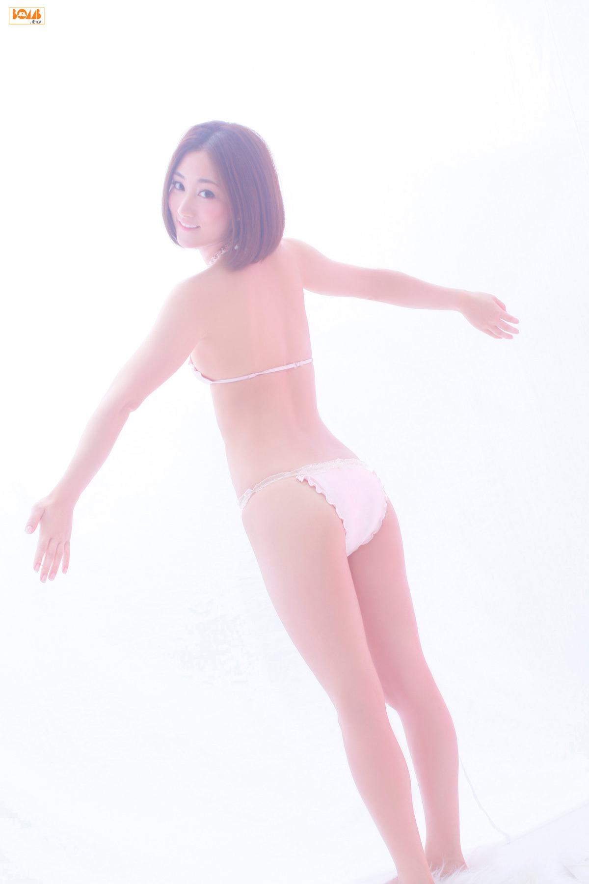 Yoshinaga Mika[ BOMB.TV ]20101 beauty pictures
